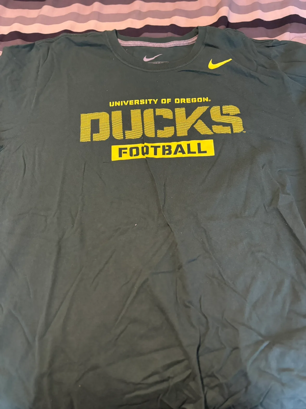 Oregon Ducks Nike T-Shirt (Size XXL) thumbnail