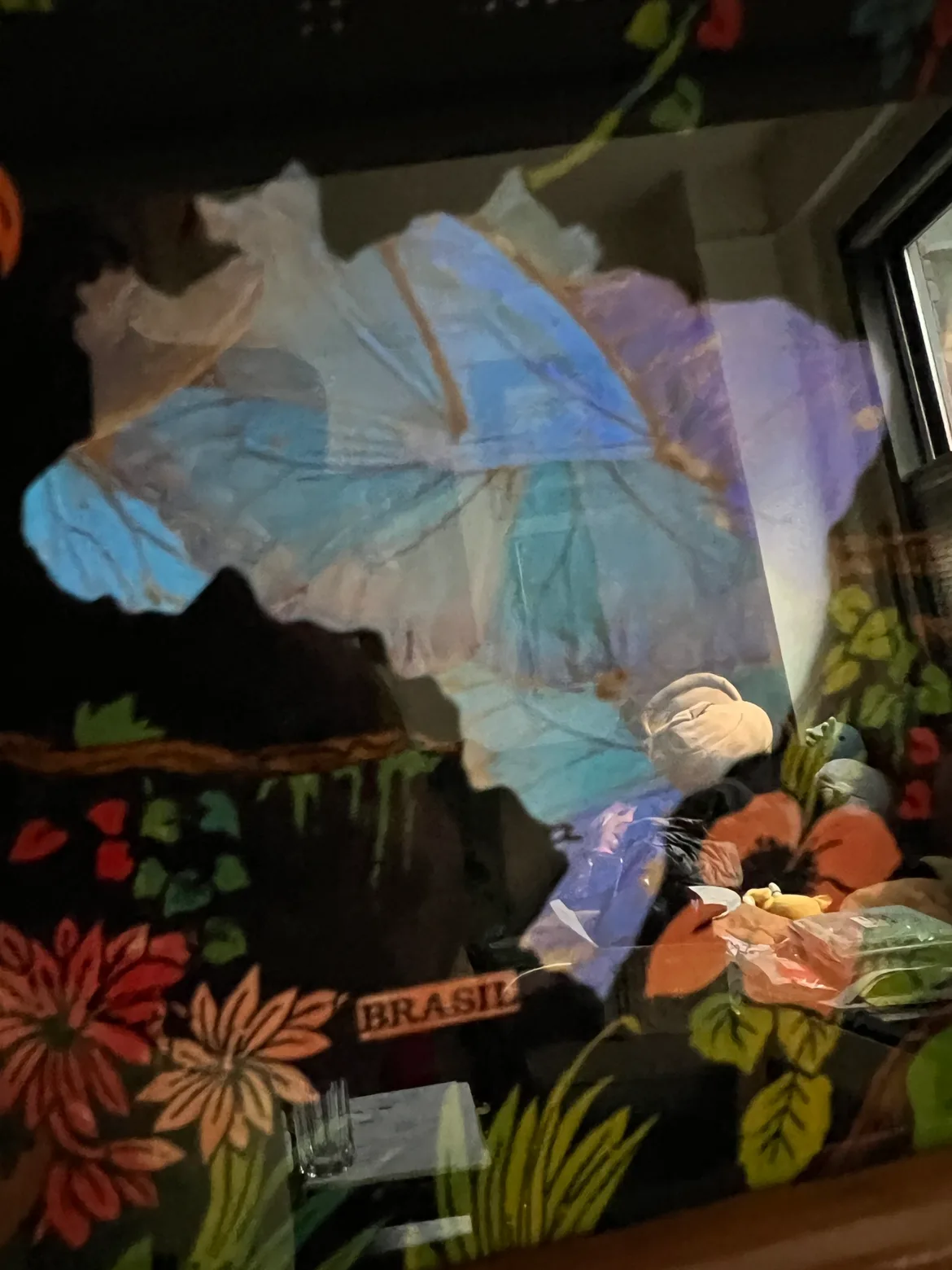 MCM Wooden Tray with Parrot Design image indicator(4)