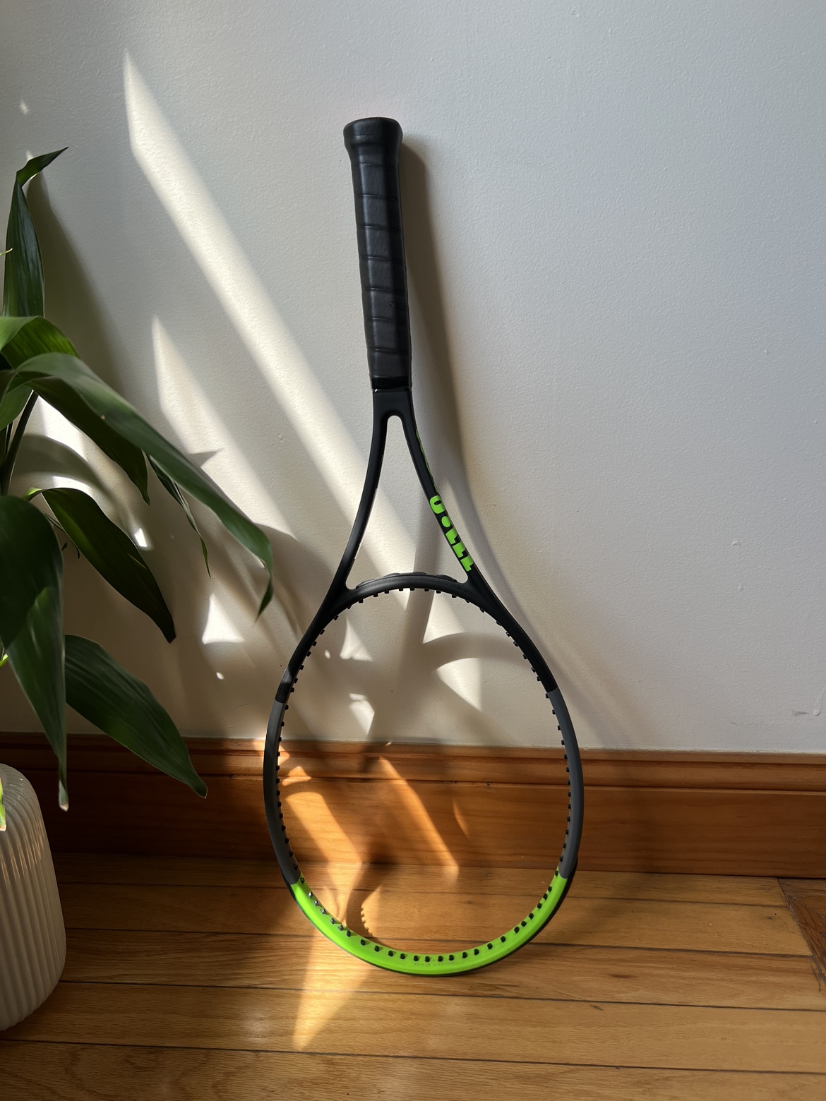 Wilson Blade 18x20 v7 (unstrung)