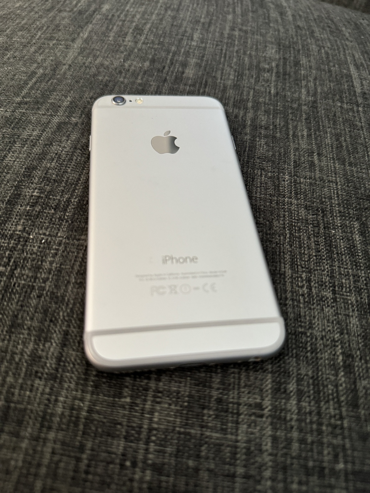 iPhone 6 - photo 3