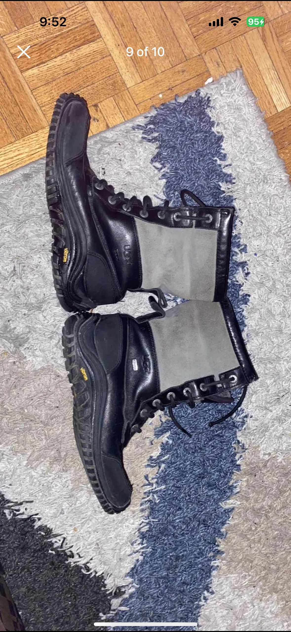 UGG women’s Adirondack III Boot image indicator(9)