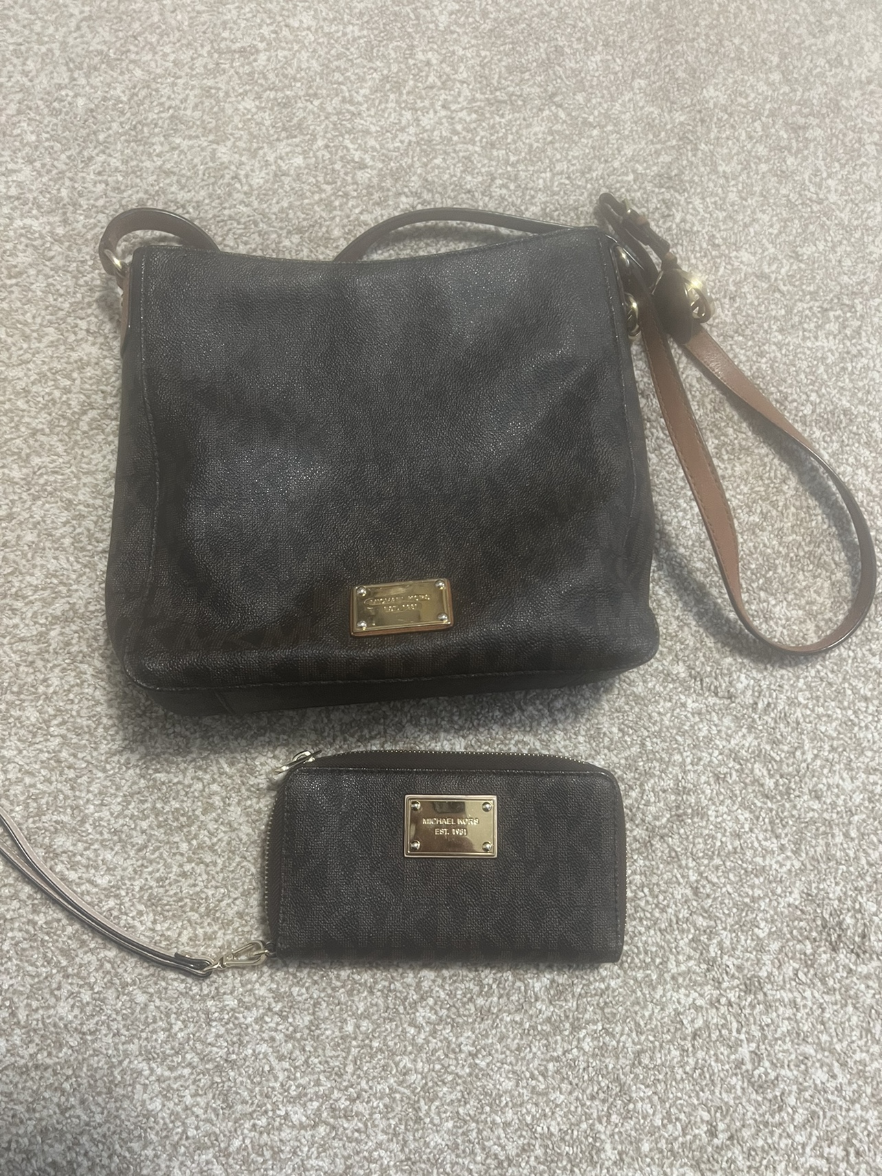 Michael Kors Purse and Wallet Set - photo 3
