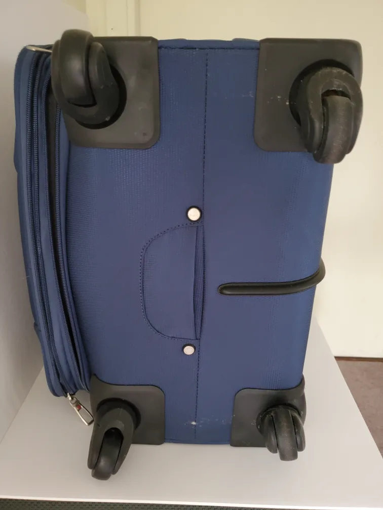 SwissGear  Suitcases image indicator(3)
