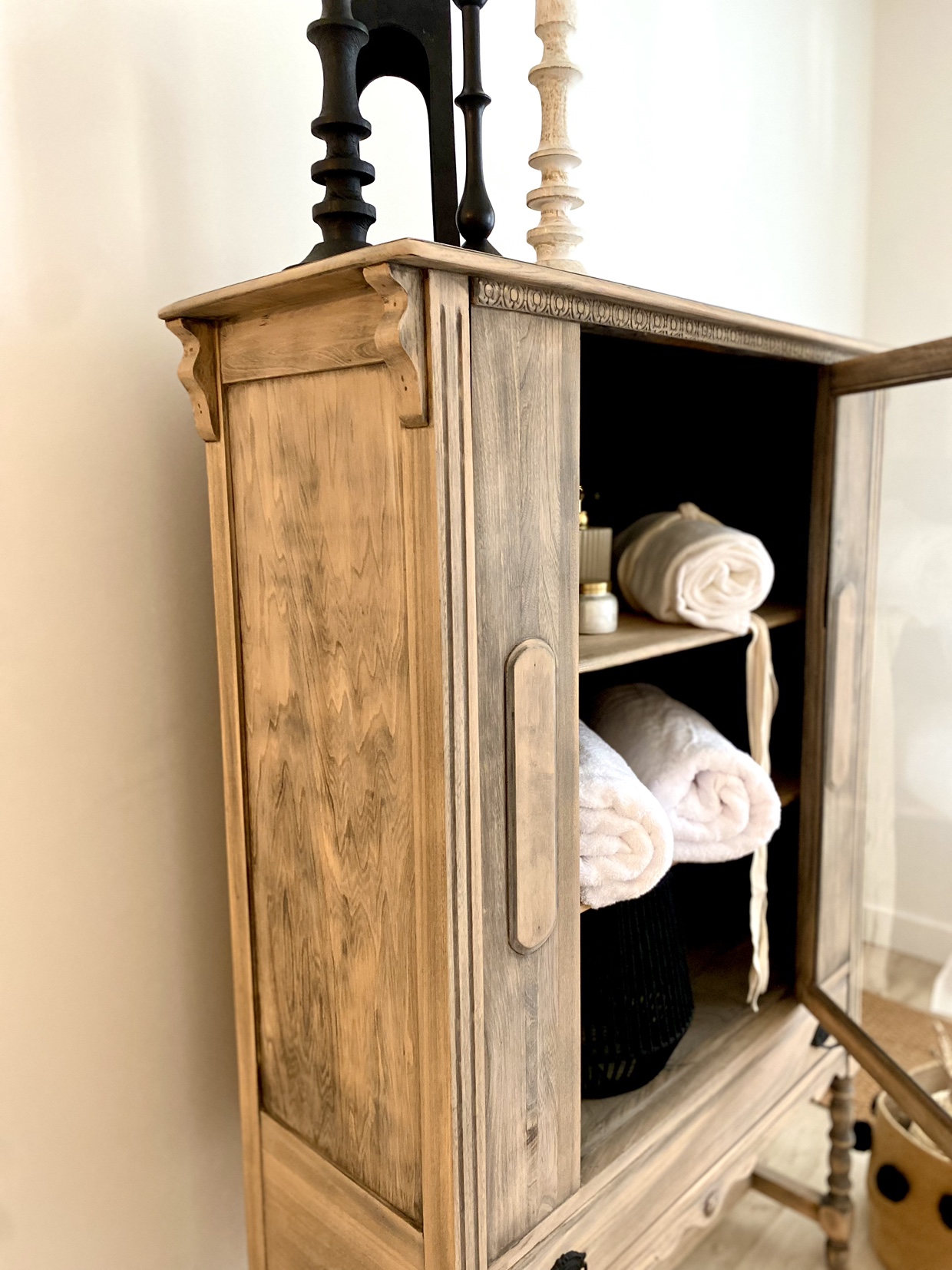 1920’s hutch cabinet - photo 4