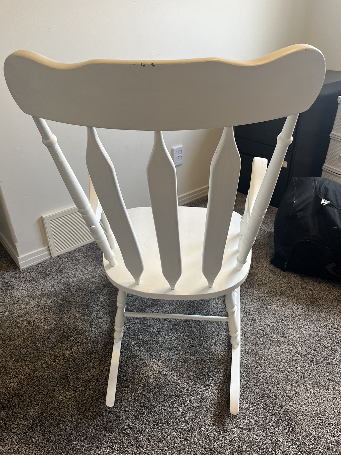 White Rocking Chair #freecycle - photo 2