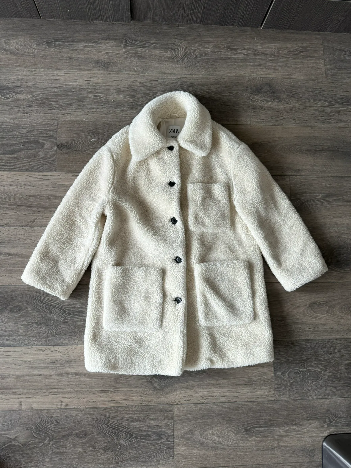 Zara White Teddy Coat image indicator(3)
