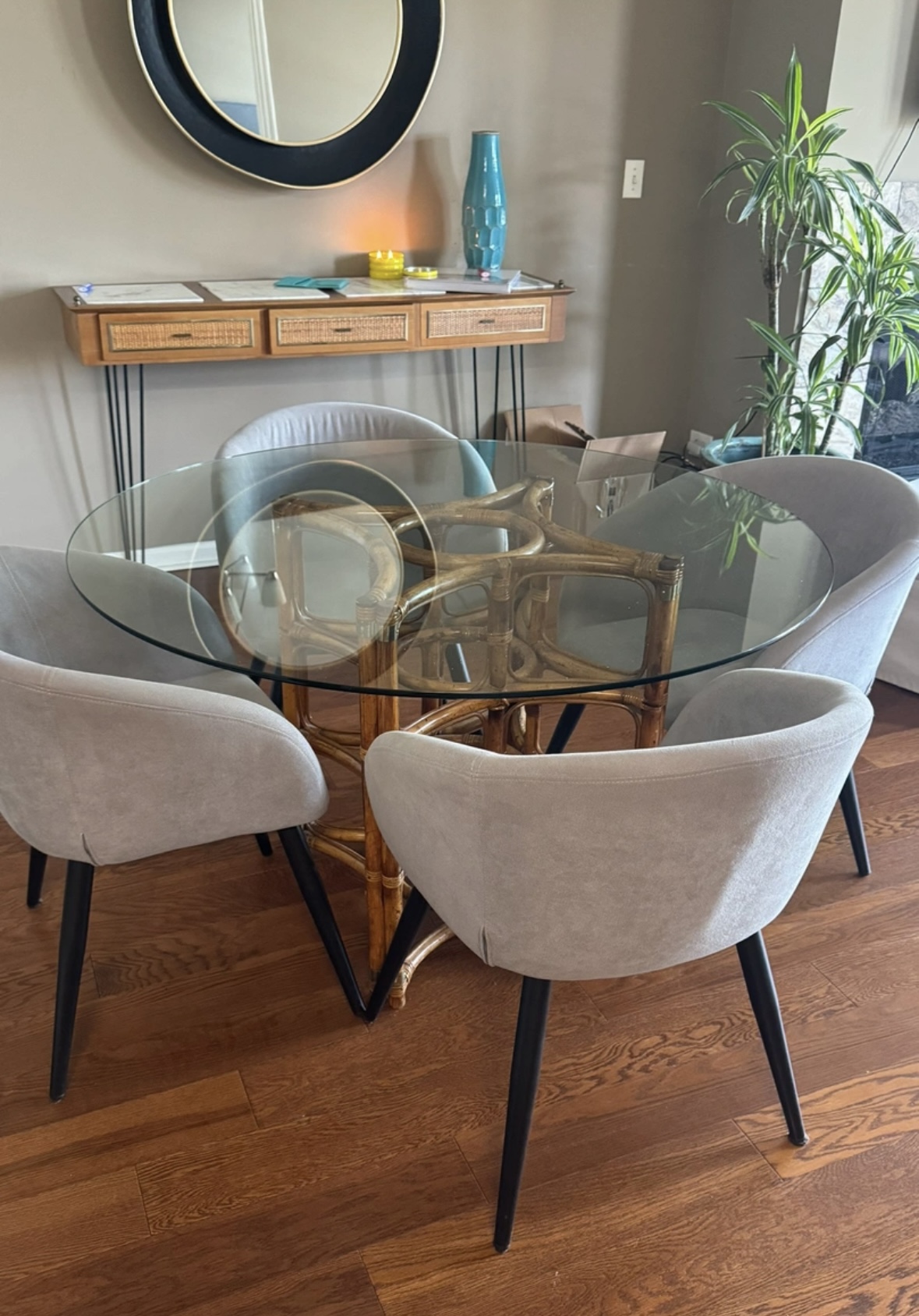 2 Gray Accent Chairs - photo 4
