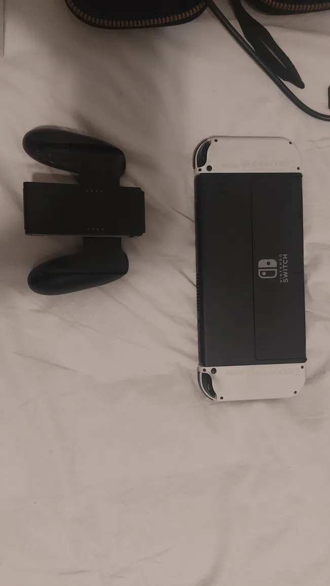 Nintendo Switch OLED for sale image indicator(3)