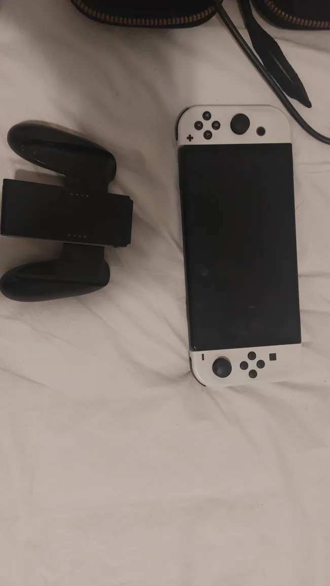Nintendo Switch OLED for sale image indicator(2)
