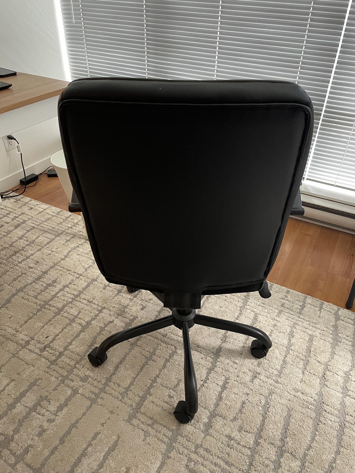 Office Chair - photo 2