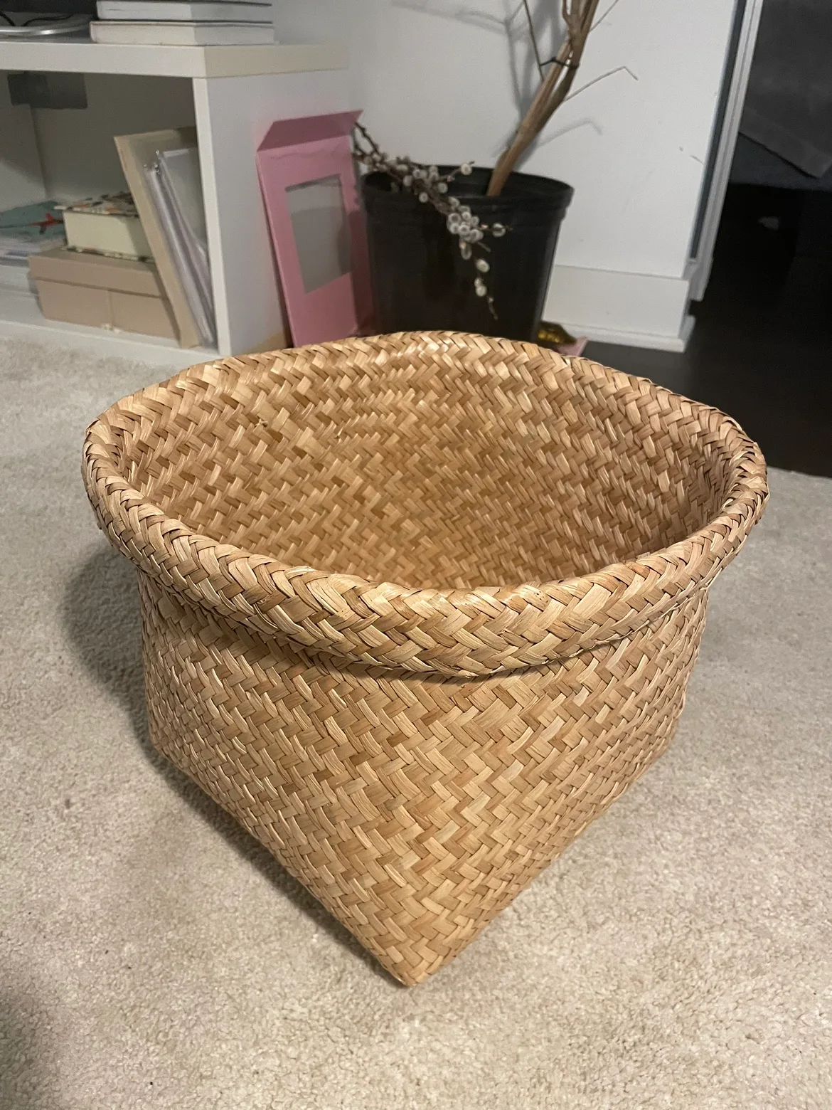 H&M Seagrass Storage Basket thumbnail