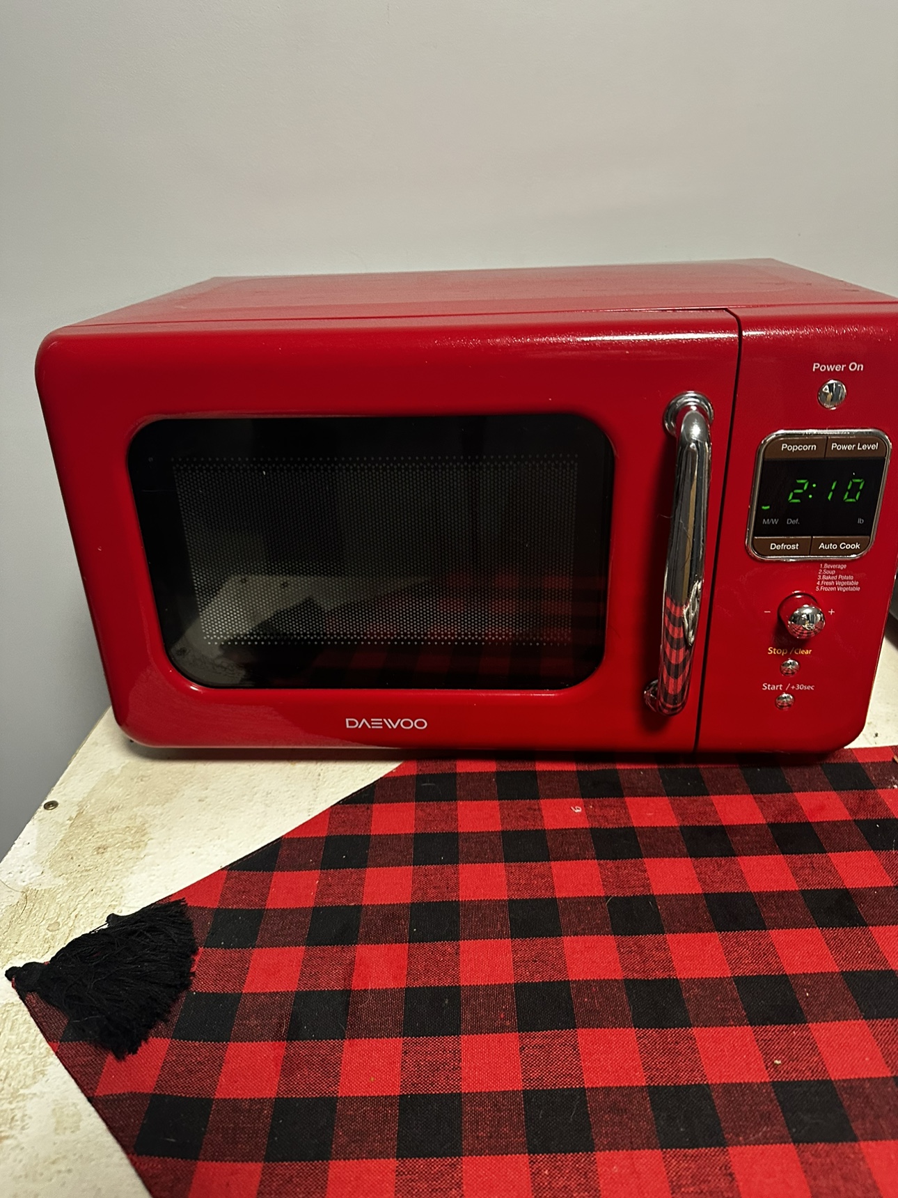 Red vintage look “Daewoo” Microwave