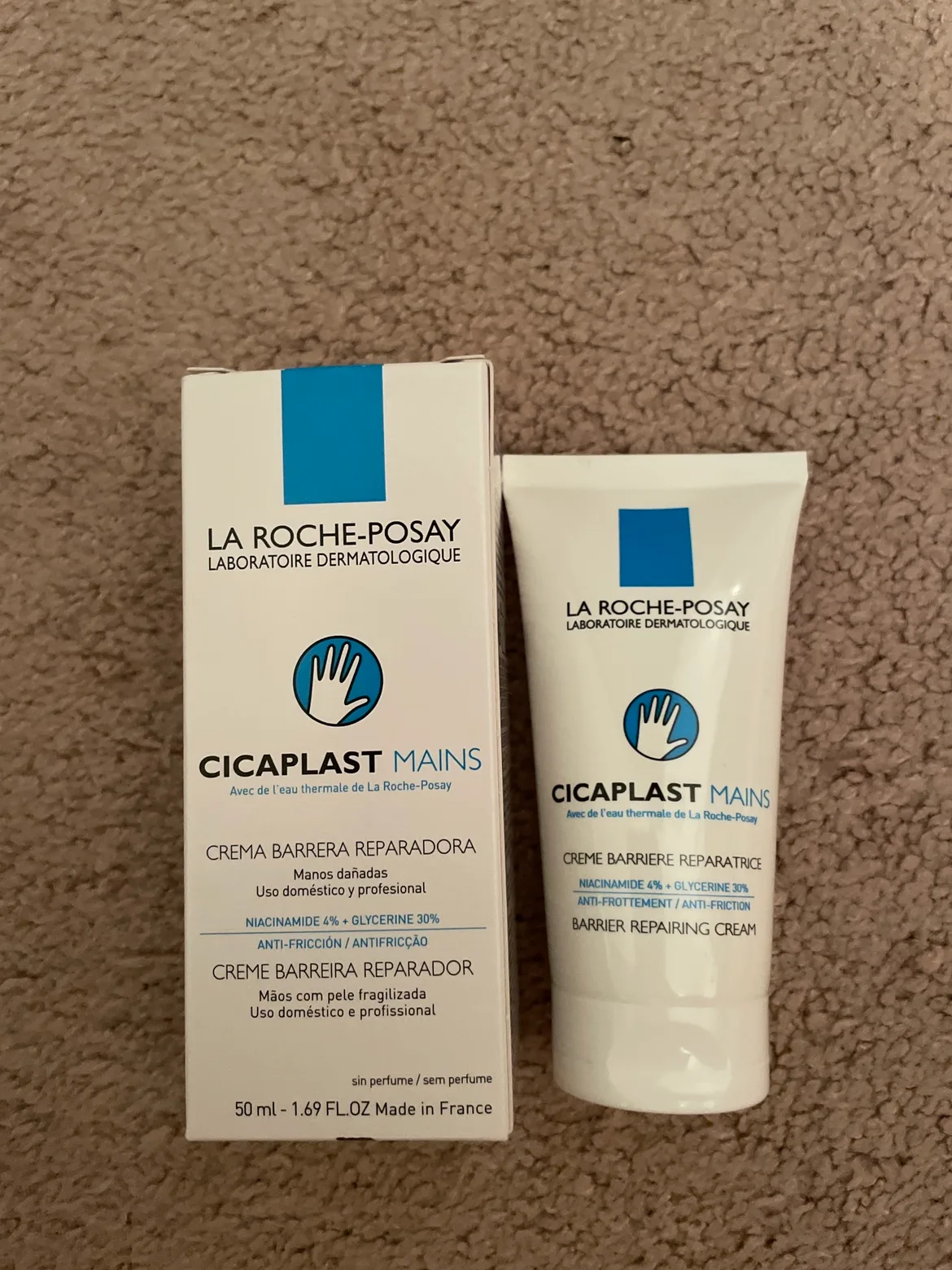 La Roche-Posay Cicaplast Mains Hand Cream thumbnail