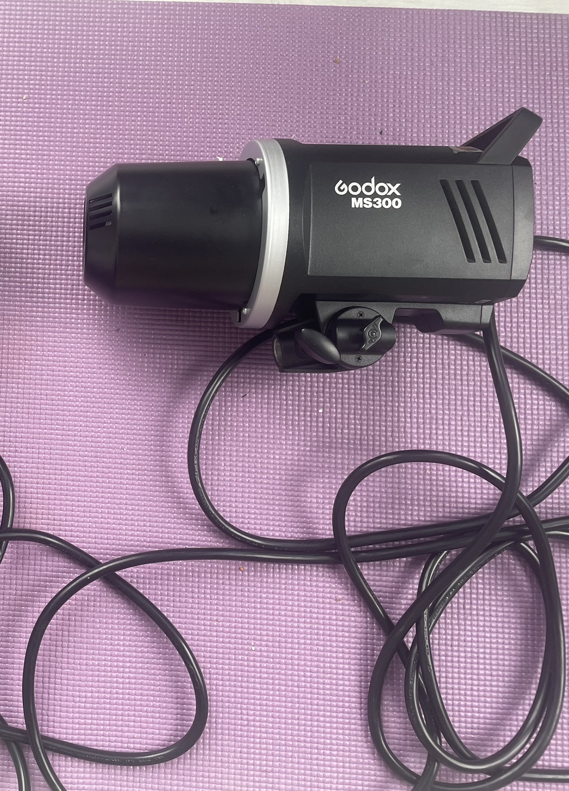 Ms 300 flash with reflector - photo 2