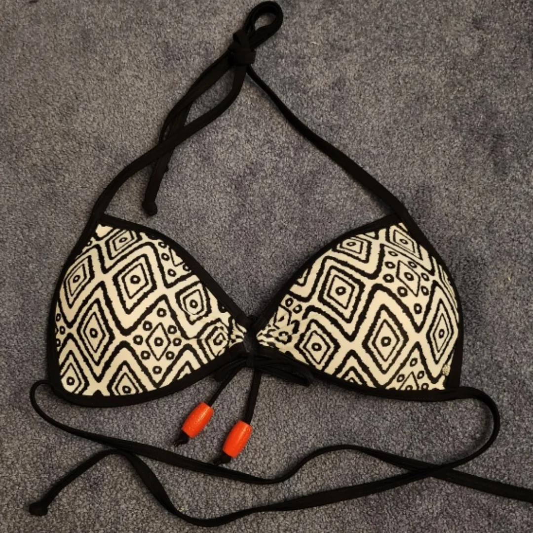 Bikini bundle! image indicator(3)