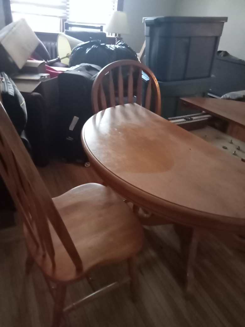Adjustable table with chairs