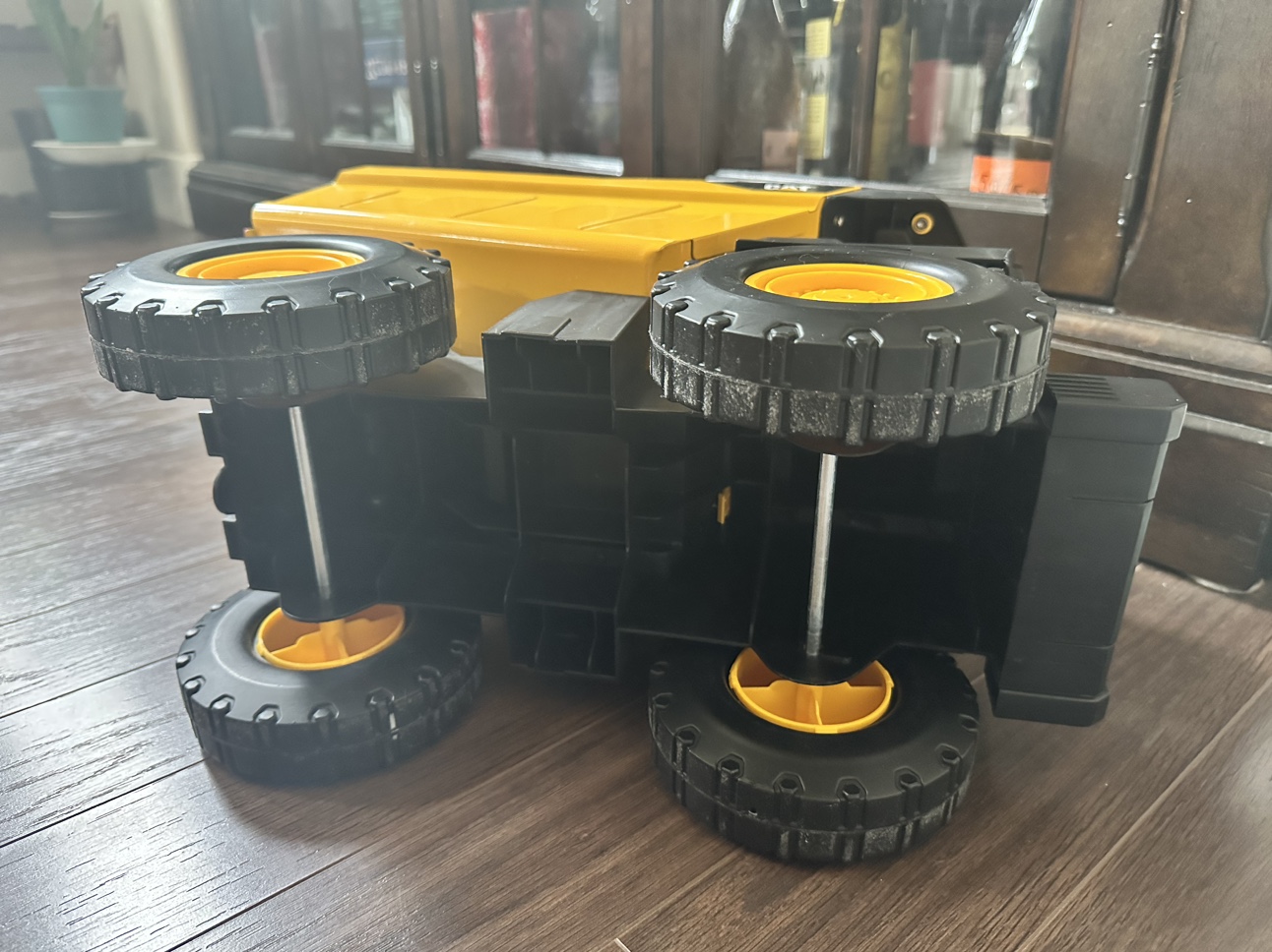 CAT Dump Truck Toy - photo 5
