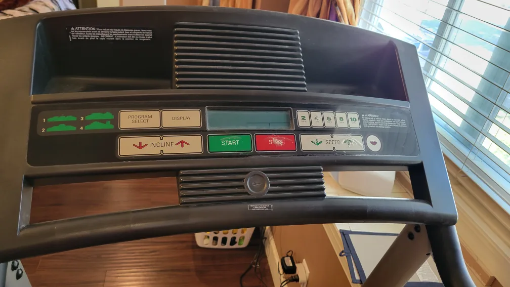 Treadmill. Barely used 🧡 image indicator(3)
