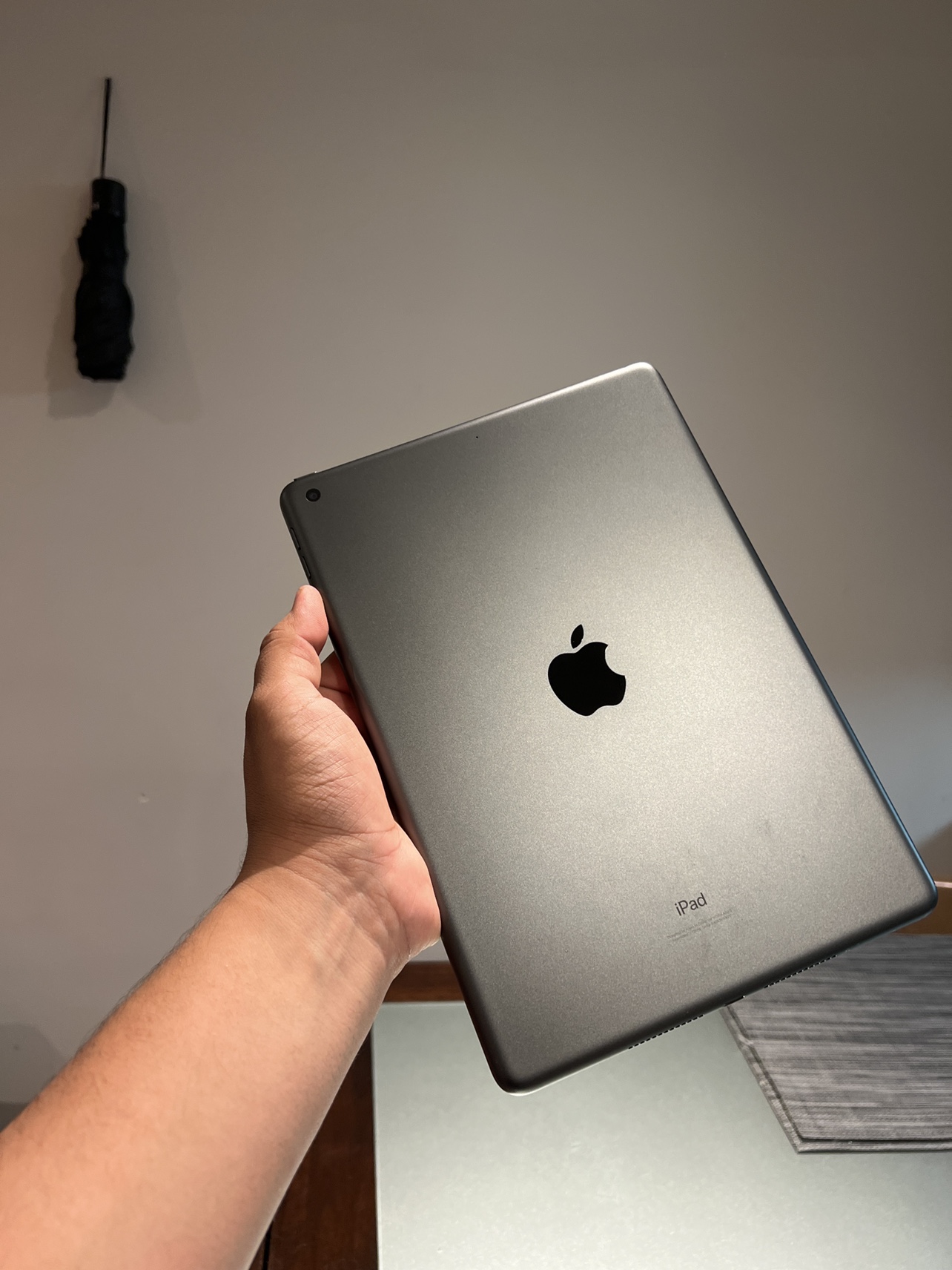 iPad (9th Generation) 64gb - photo 2