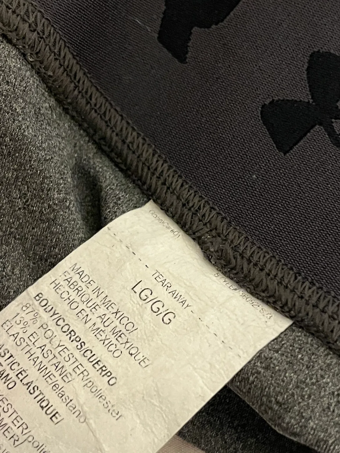 Under armour women’s shorts leggings size L image indicator(4)