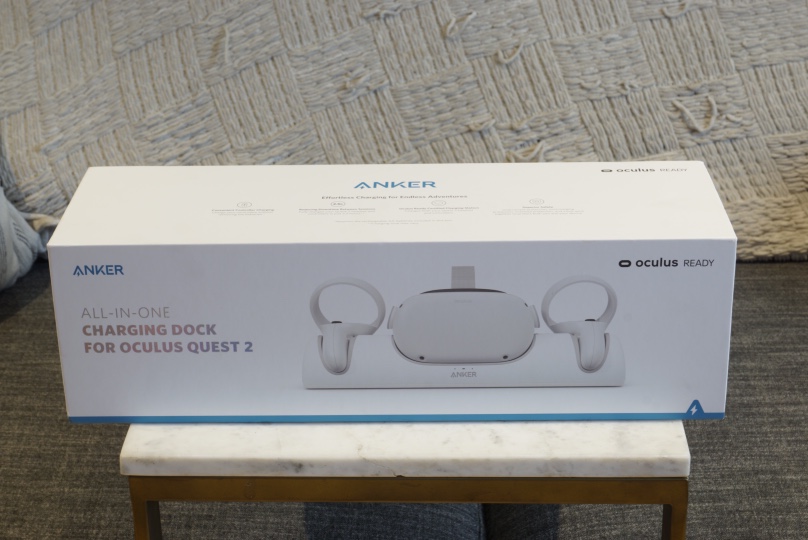 Oculus Quest 2 and anklet charging dock - photo 3