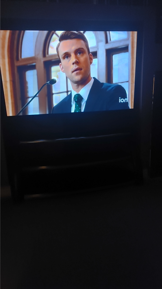 60" LG Plasma w/Swivel Table stand - photo 2