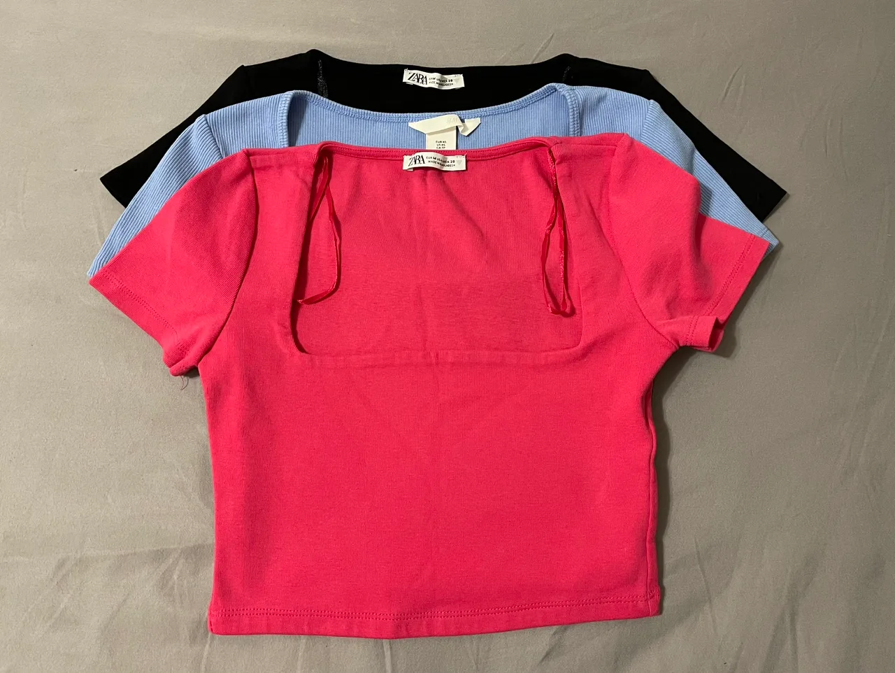 Zara / H&M : Crop Top image indicator(2)