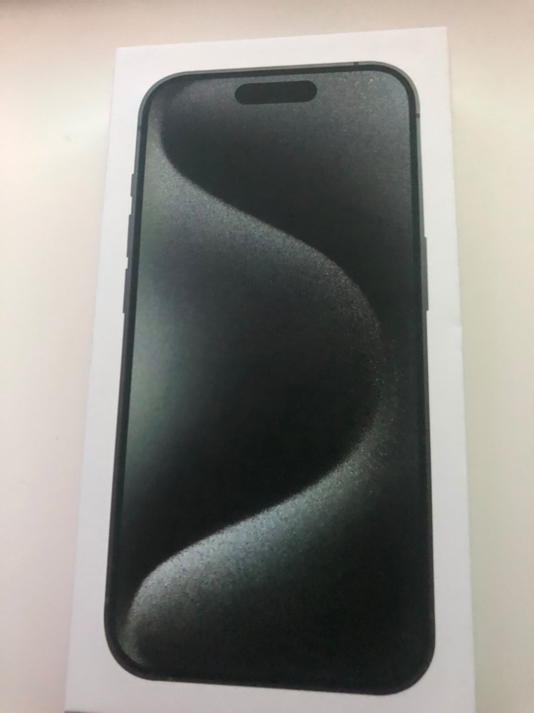 iPhone 15 Pro Max - Black Titanium - 1TB