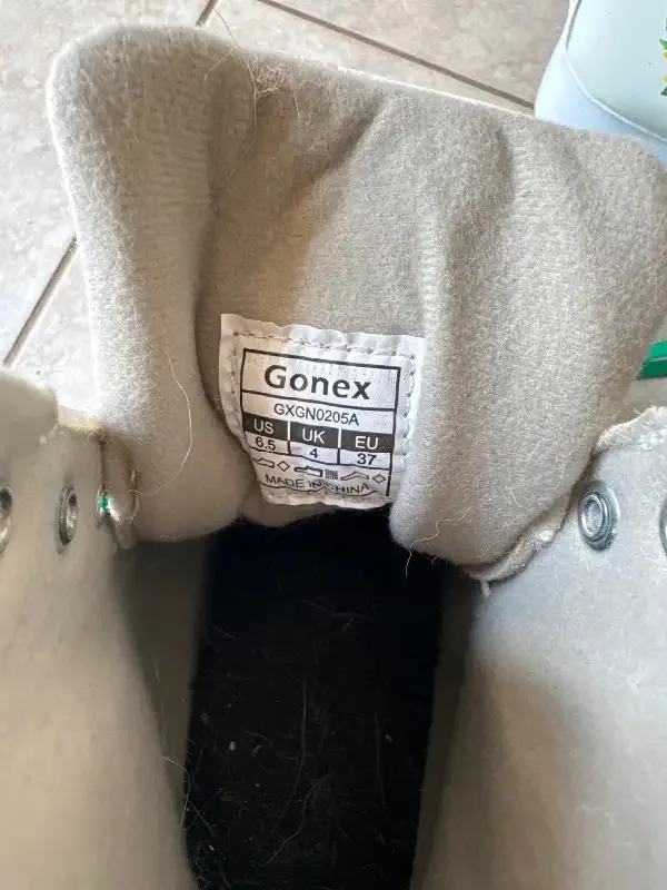 Roller skates size 6 woman's image indicator(4)