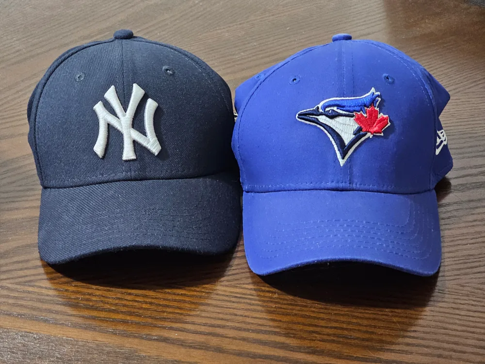 New Era Toronto Blue Jays & NY Yankees 39Thirty Hats thumbnail