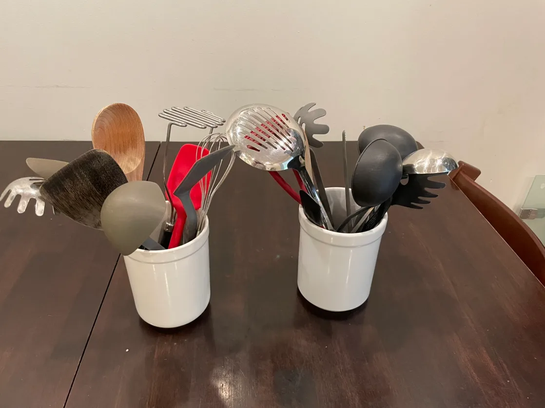 #Moving sale: Kitchen Utensil Set thumbnail