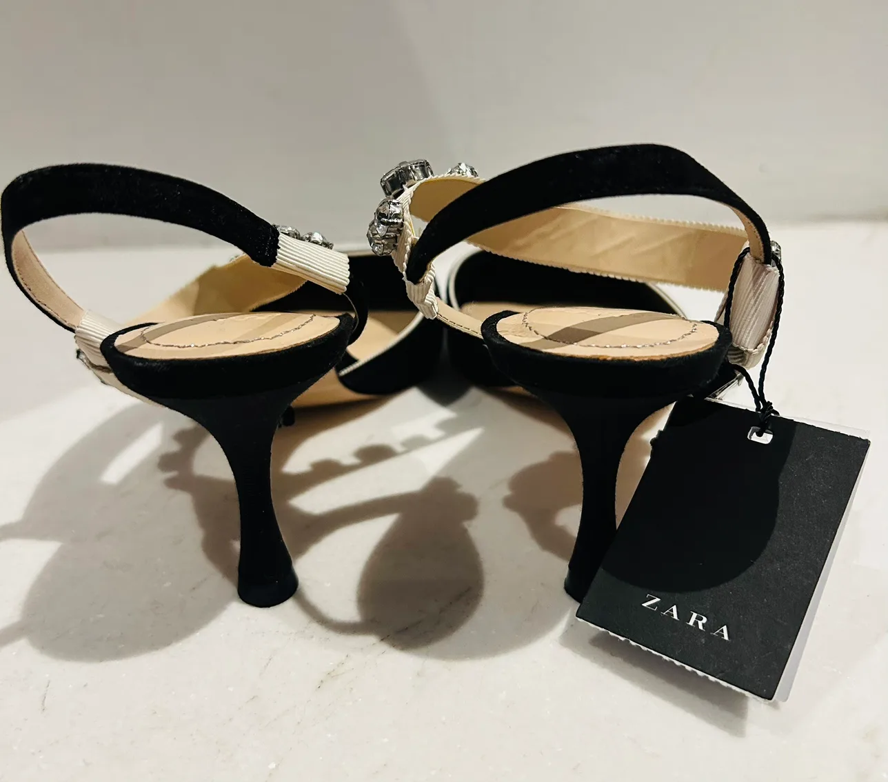 Zara Rhinestone gorgeous Heels 7.5 new. Never worn. image indicator(6)