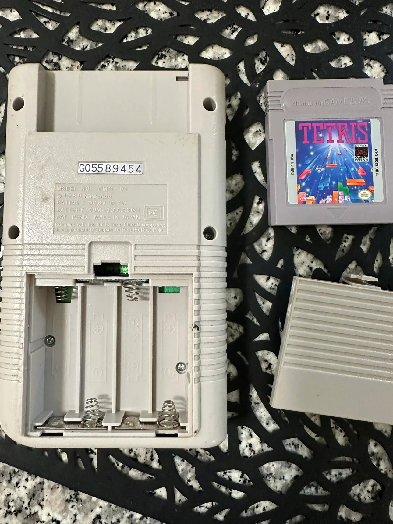 Original Game Boy with Tetris Game 1989 image indicator(4)