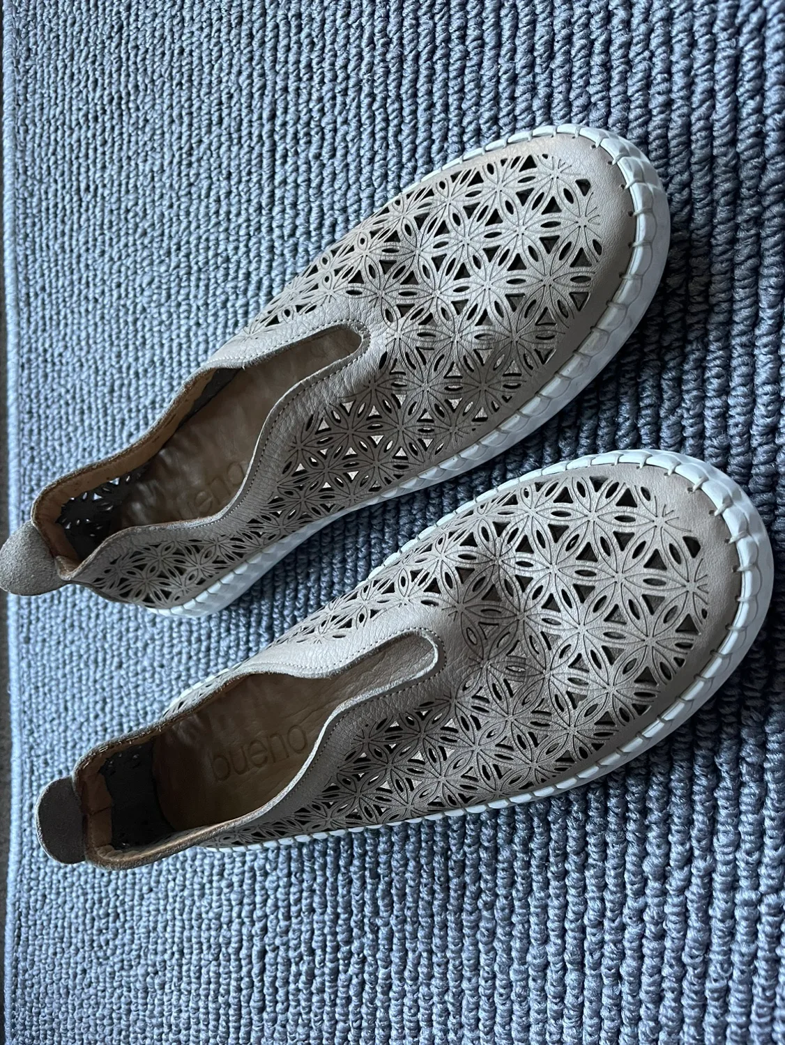 Bueno Daisy Learher Slip On Flats - Size 38 image indicator(2)