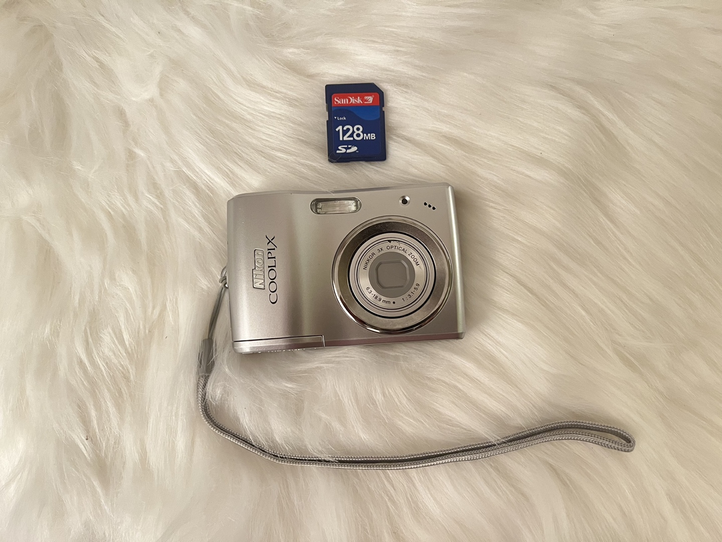 📷 Nikon Coolpix L14 Camera 📷 - photo 3