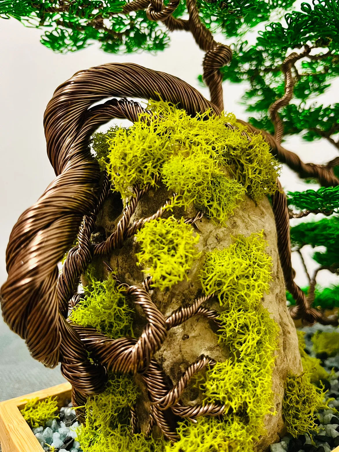 WIRE BONSAI TREE ON THE ROCK image indicator(8)