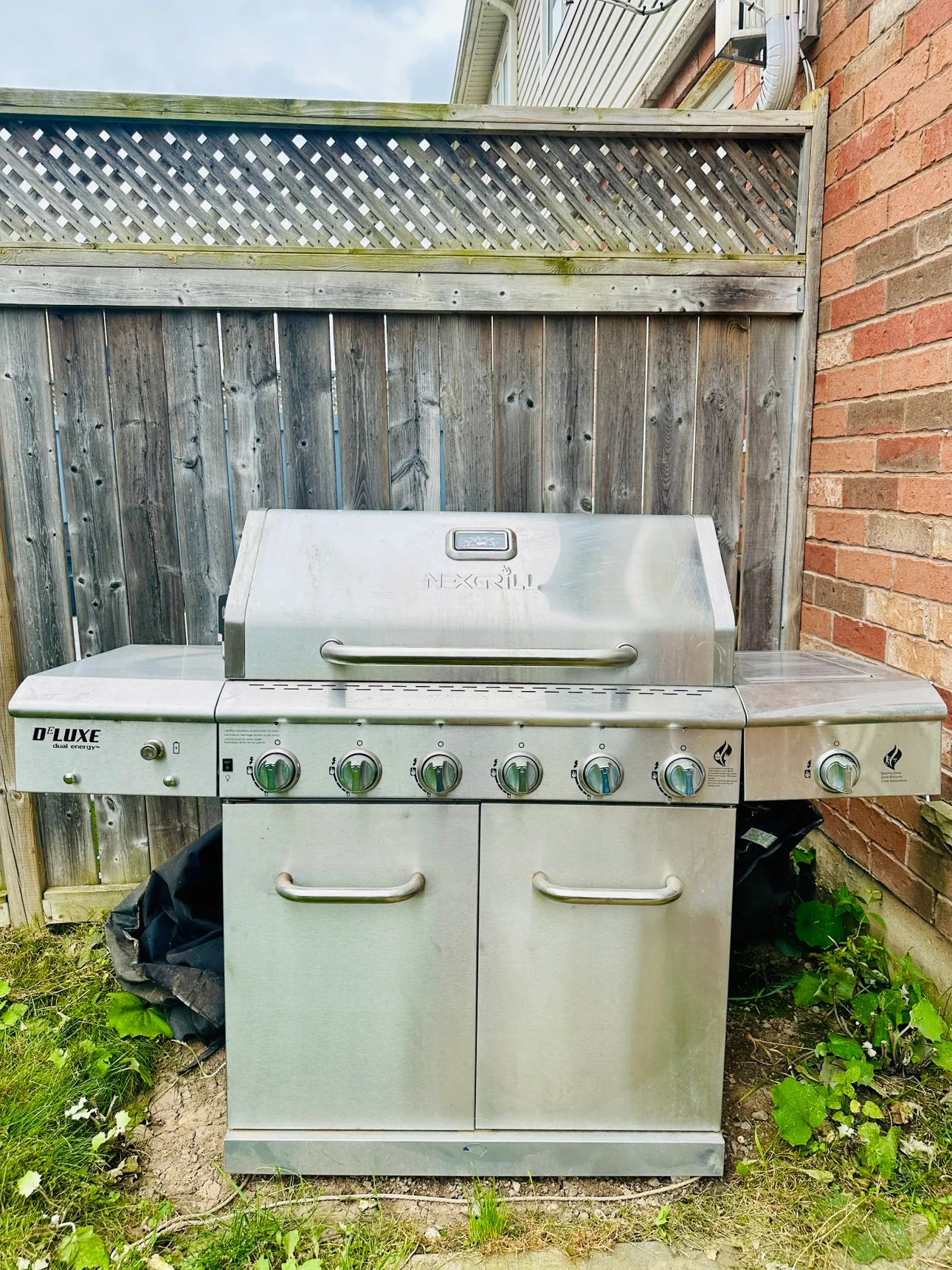 Nexgrill Deluxe 6 Burner Gas BBQ - Excellent condition thumbnail