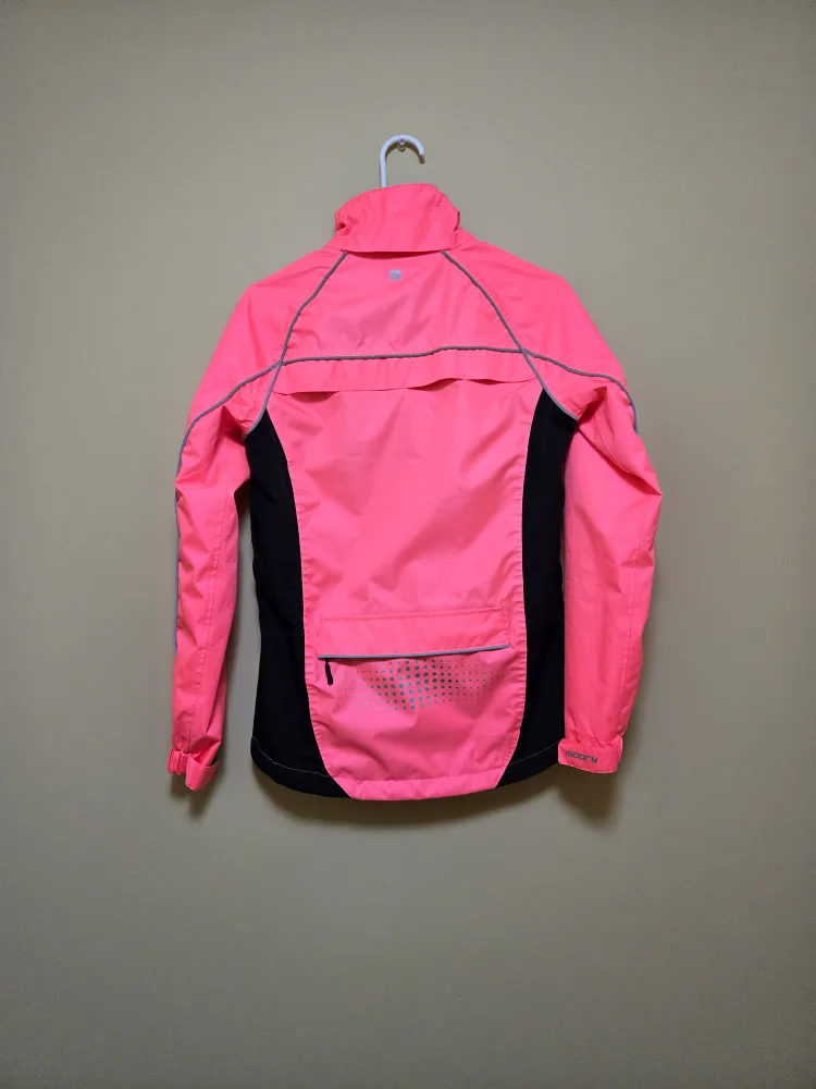 Mountain warehouse biking reflective jacket image indicator(2)