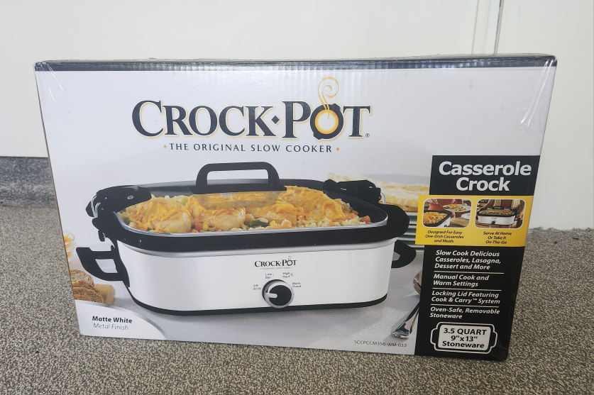 Crock-Pot Slow Cooker - Brand new - Never opened