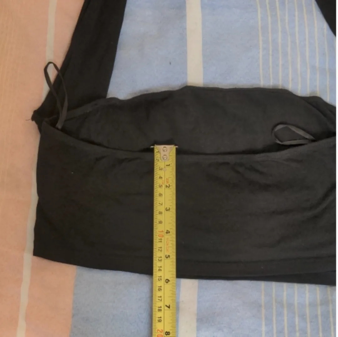 Black Criss Cross Halter Top image indicator(7)