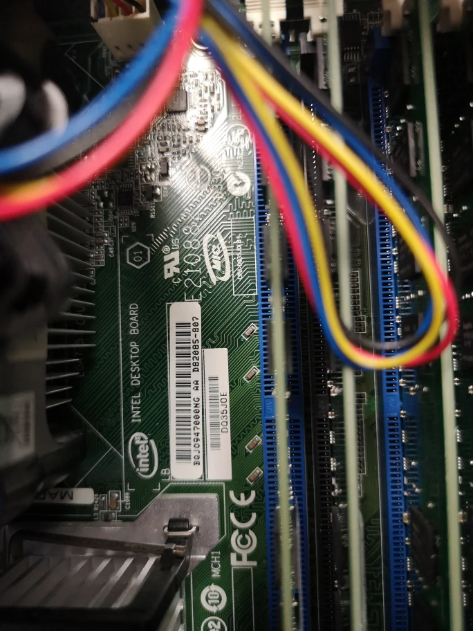 Intel Desktop Motherboard, memory - photo 2