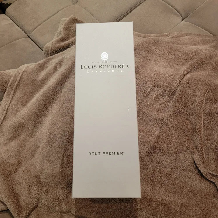Champagne bottles (empty) with boxes thumbnail