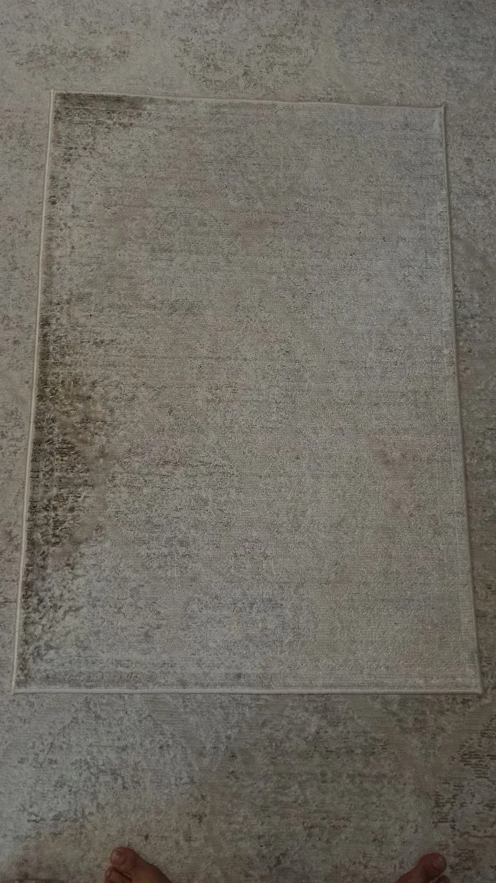 Four carpets/rugs thumbnail
