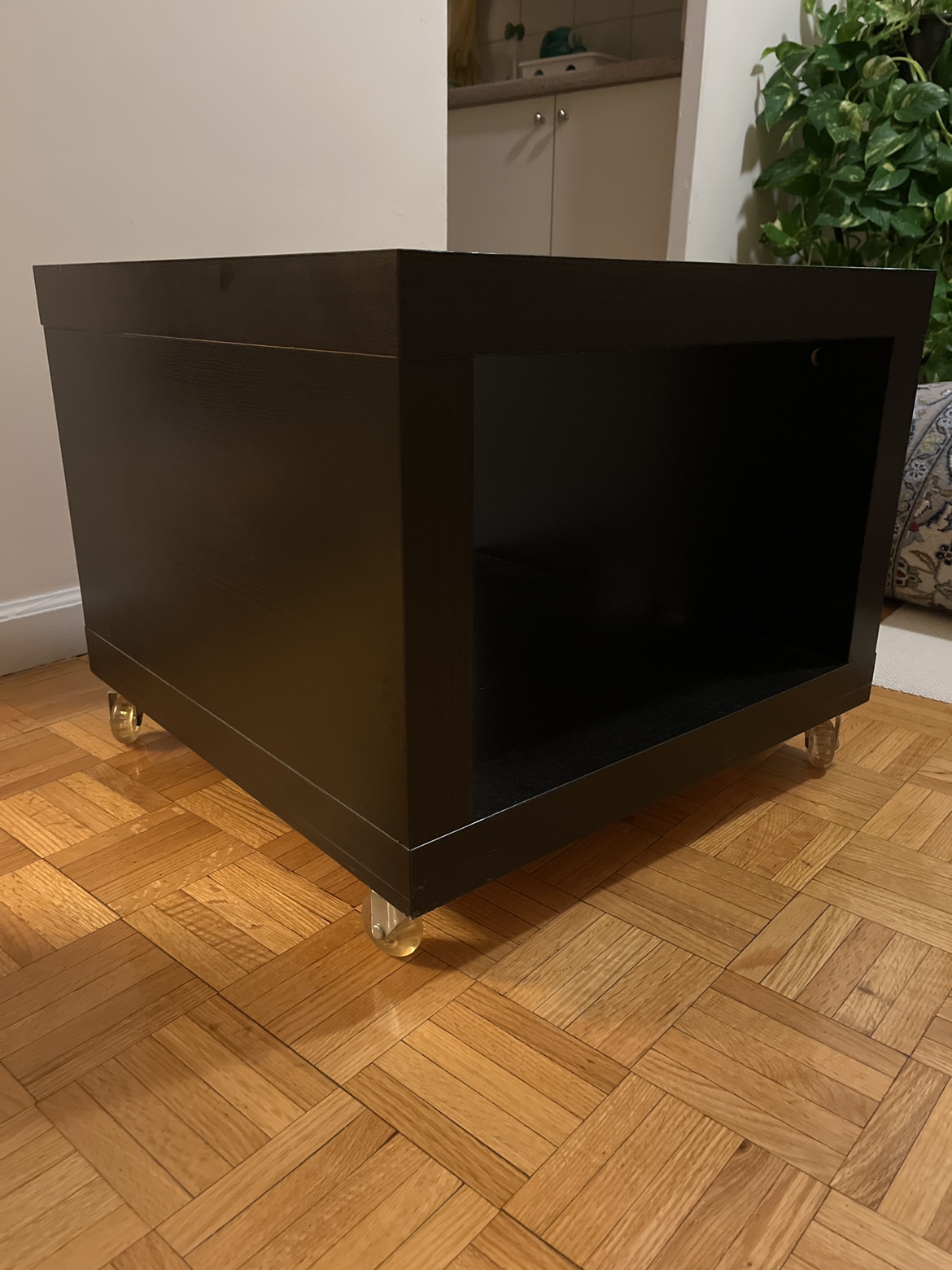 Side table with wheels. - photo 3