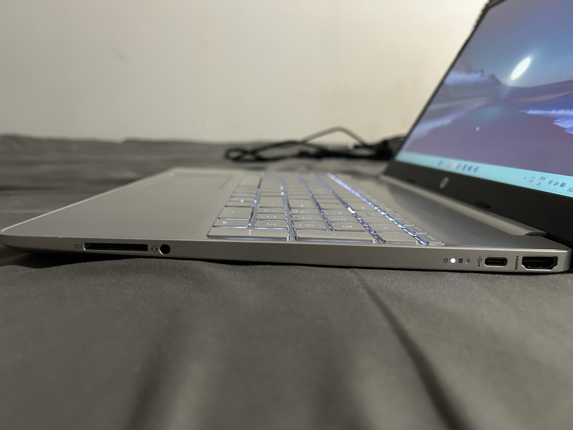 HP 15.6" Laptop (AMD Ryzen 7 5700U/512 GB/16 GB) - photo 2