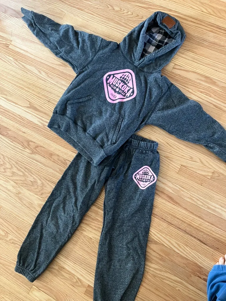 Girls’ Muskoka Bear Wear Hoodie and Jogger Set - Size M thumbnail