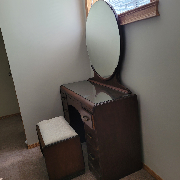 Vintage Vanity Set with Stool - photo 2
