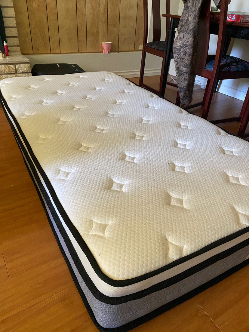 Twin gel memory foam mattress