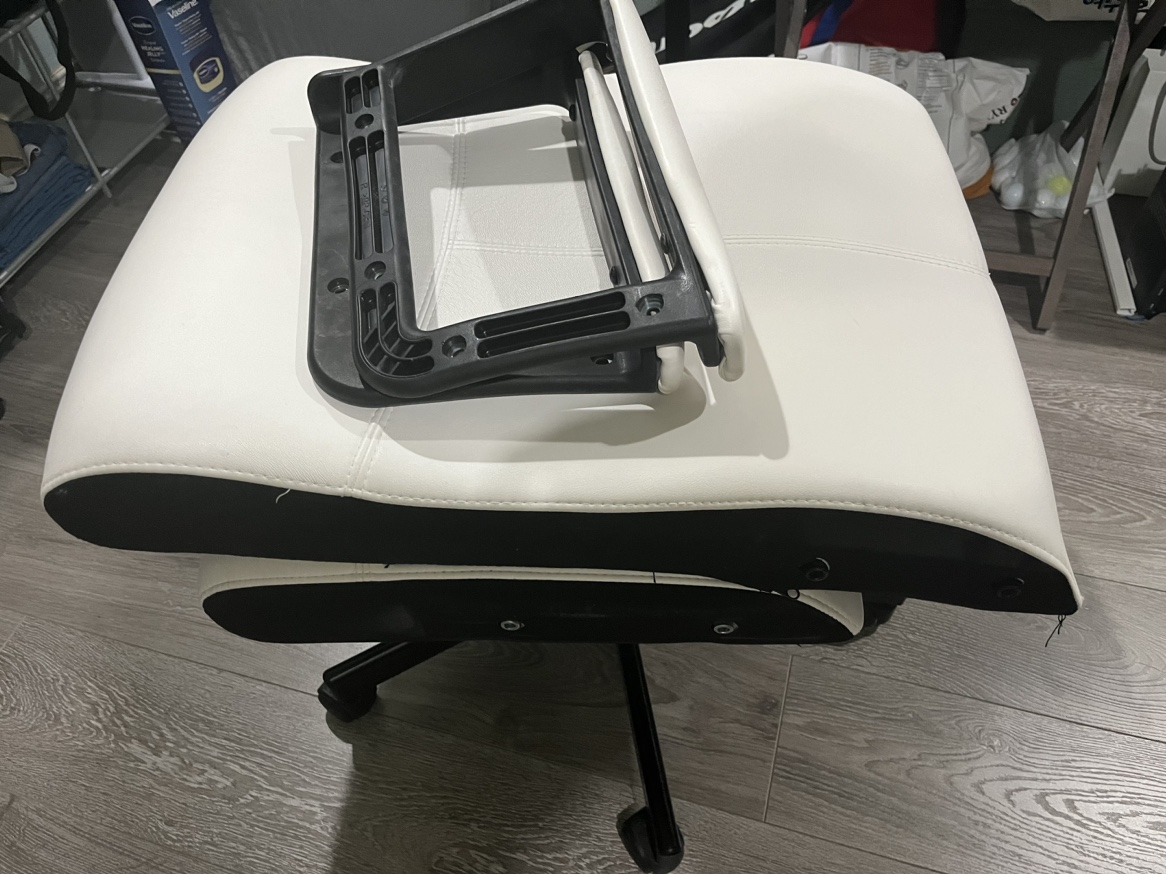 IKEA MILLBERGET Office Chair - photo 3