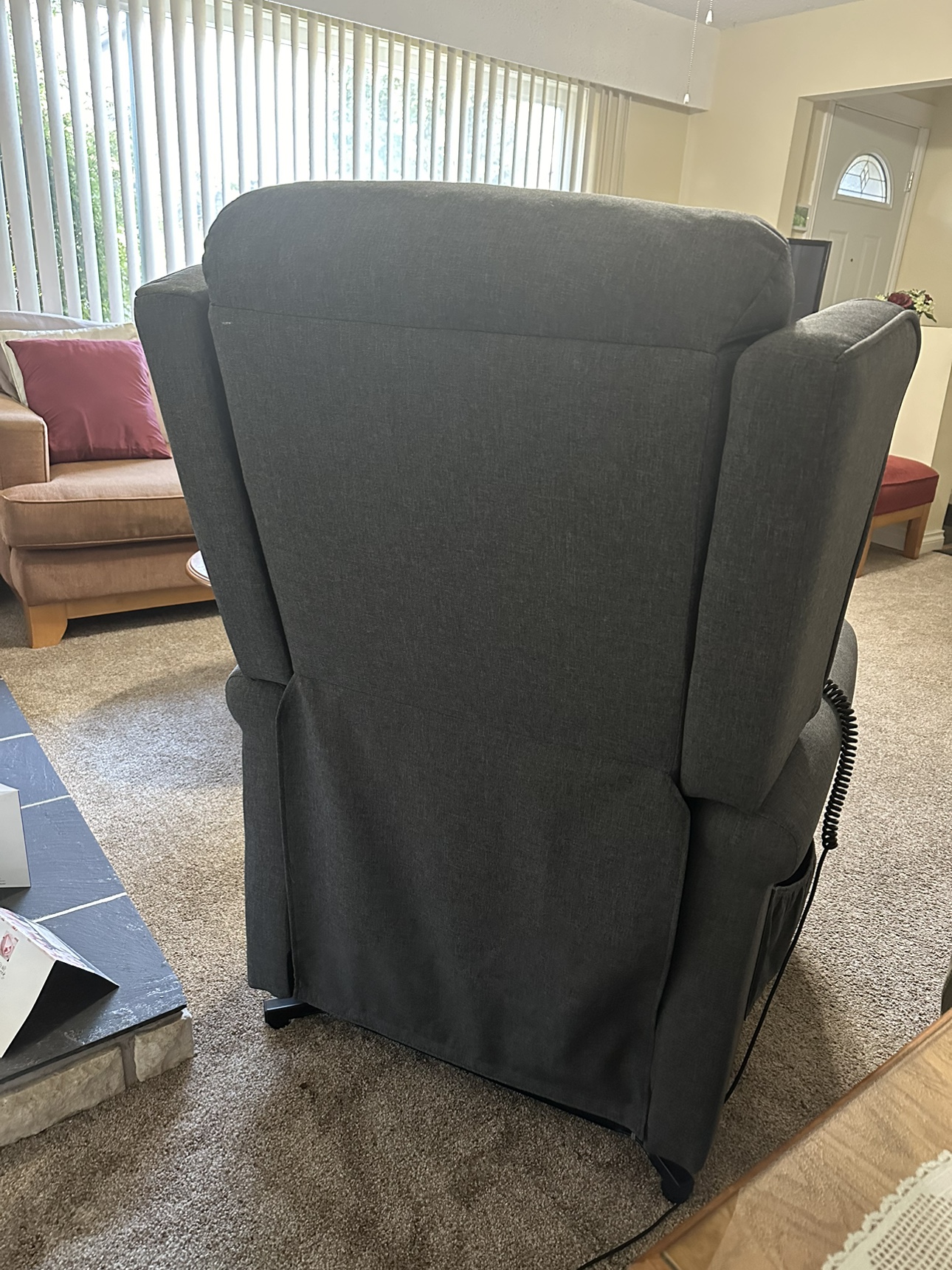 Electric Lift Recliner - photo 4